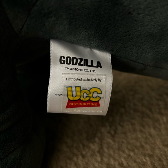 Giant Godzilla, plush 30 inches - Picture 4 of 4